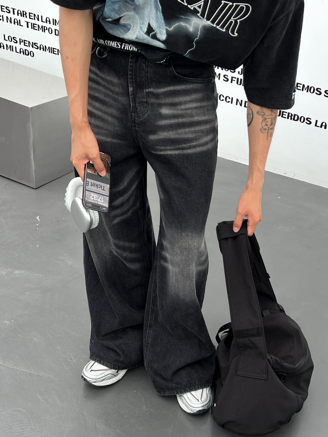 PEOPLESTYLE VintageJeansワイドパンツ IMG_E1973_1080x.jpg?v=1695142939